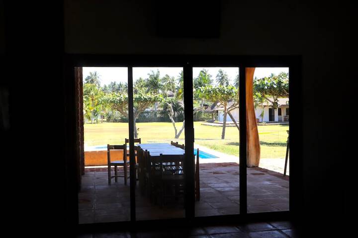 Room 17 of 34