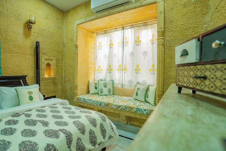 Room 15 of 85