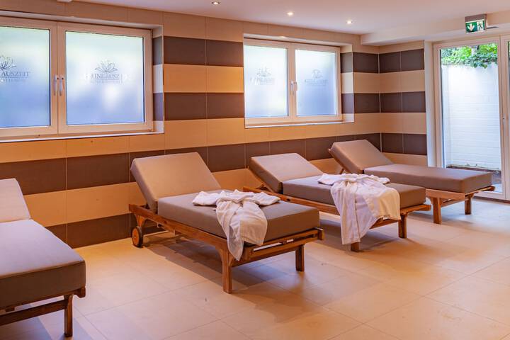 Spa 55 of 77