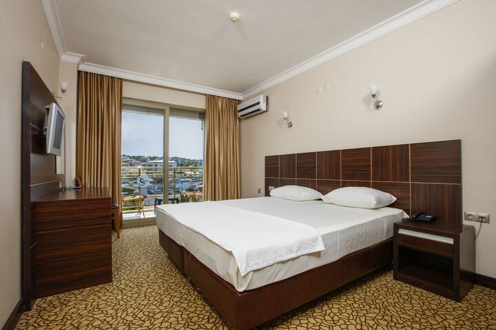 Room 3 of 24