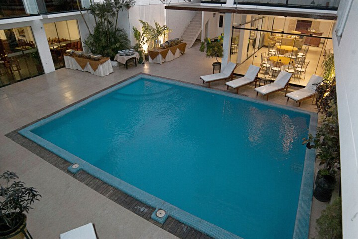 Pool 22 of 34