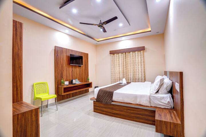 Room 4 of 27