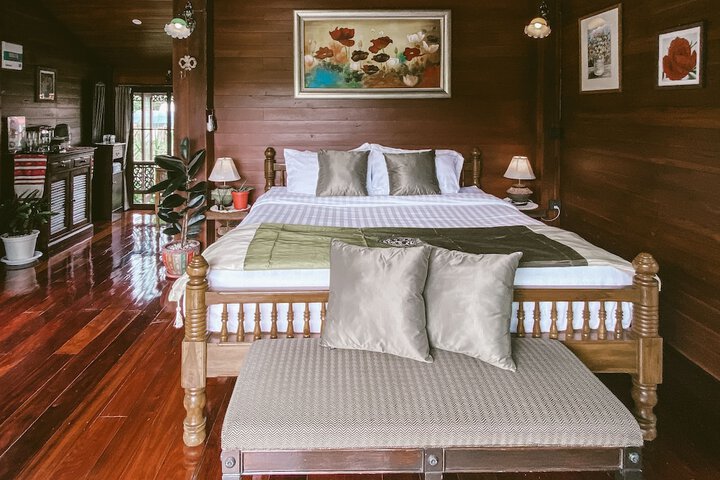Room 15 of 51