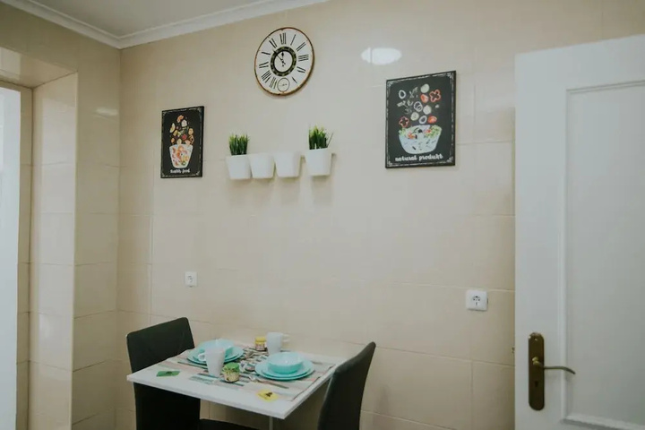 Room 12 of 22