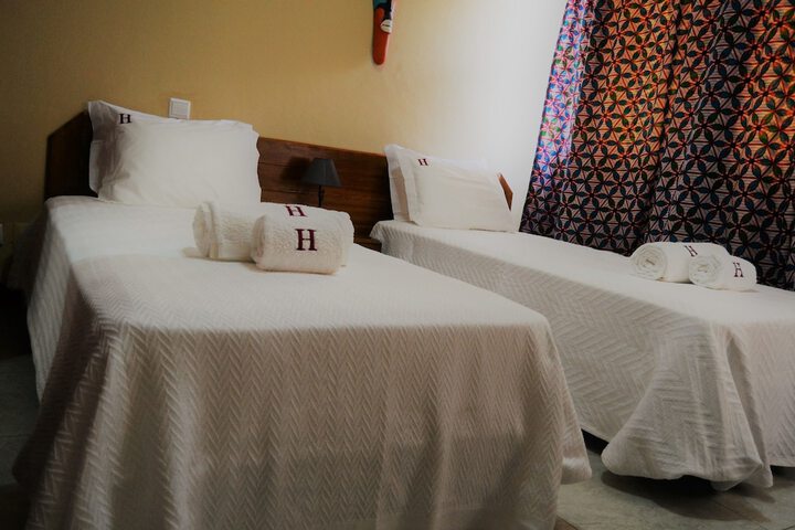 Room 3 of 28