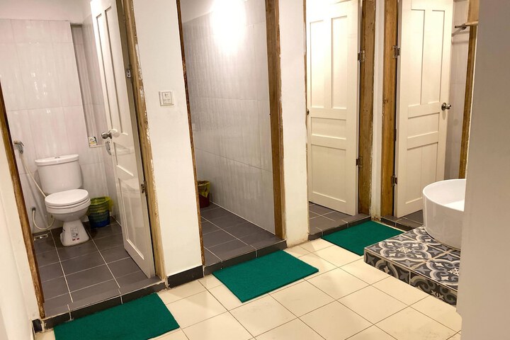 Room 35 of 54