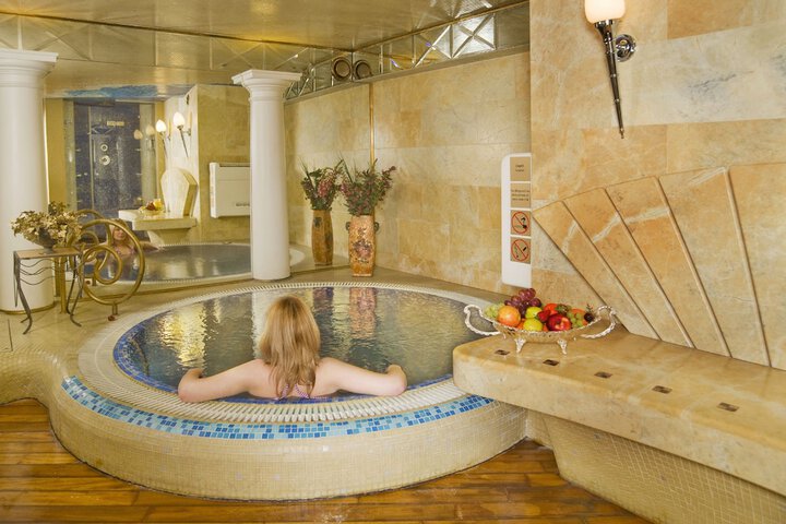 Spa 56 of 102