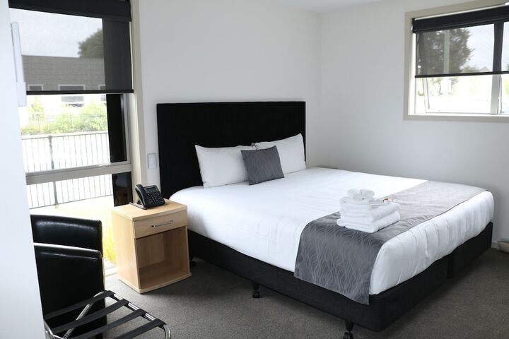 Room 13 of 44