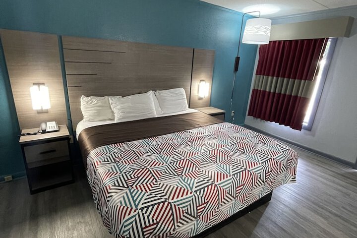 Room 4 of 21