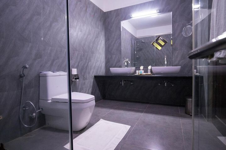 Room 16 of 57
