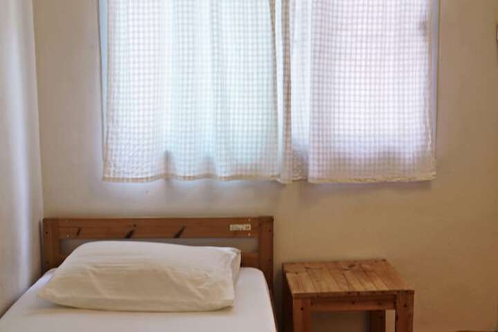 Room 19 of 29
