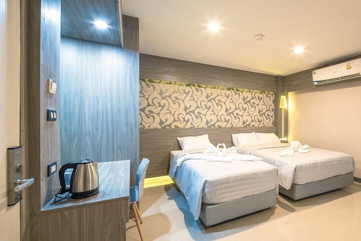 Room 10 of 40