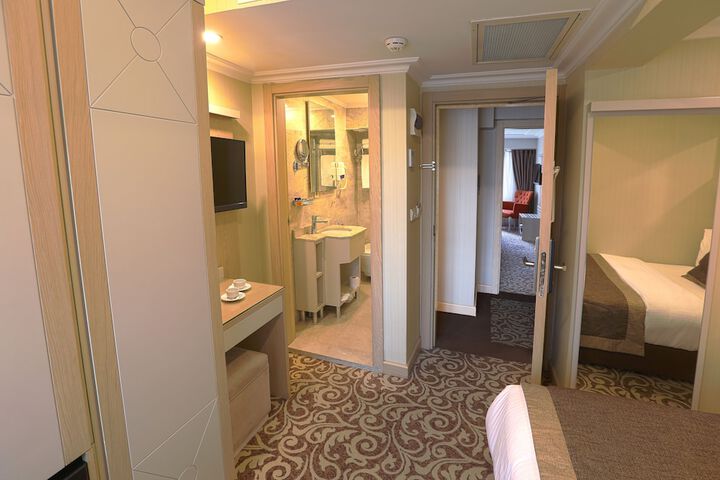 Suite Room