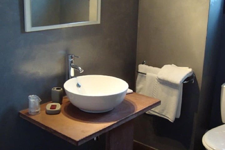 Room 8 of 20