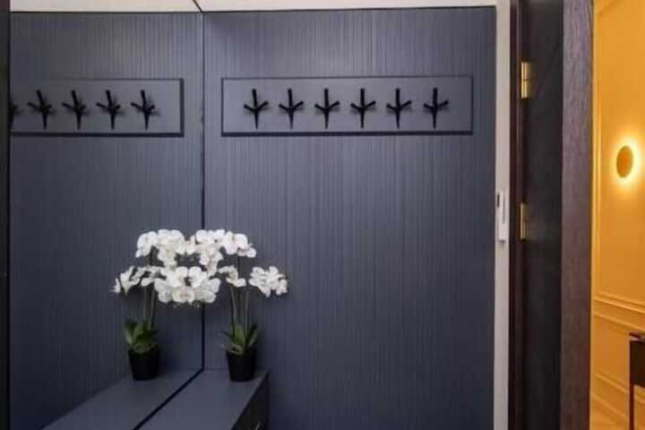 Room 35 of 42
