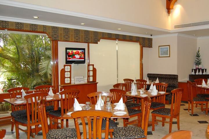 Dining 79 of 113