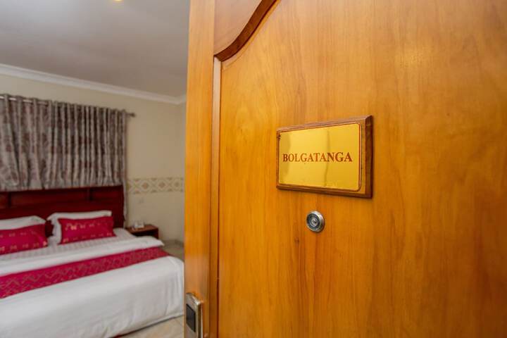 Room 14 of 100