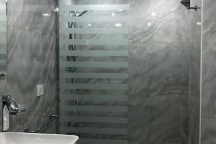 Room 15 of 20