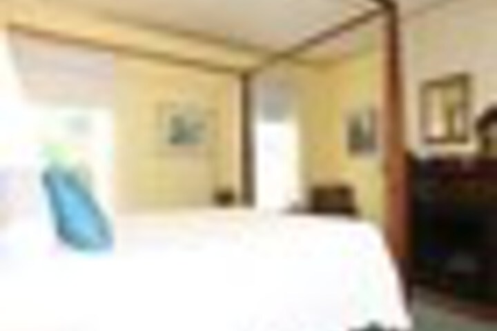 Room 77 of 162