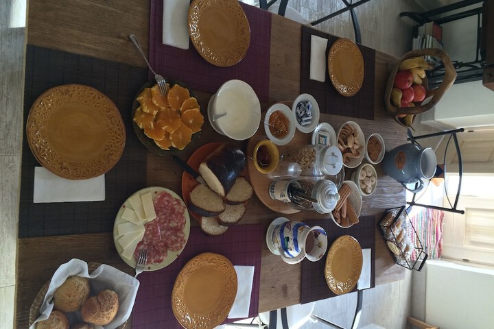 Breakfast/Coffee Service 34 of 50