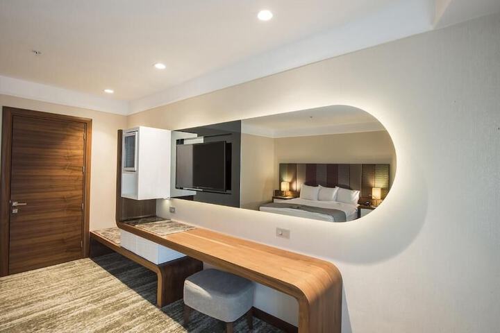 Room 12 of 31