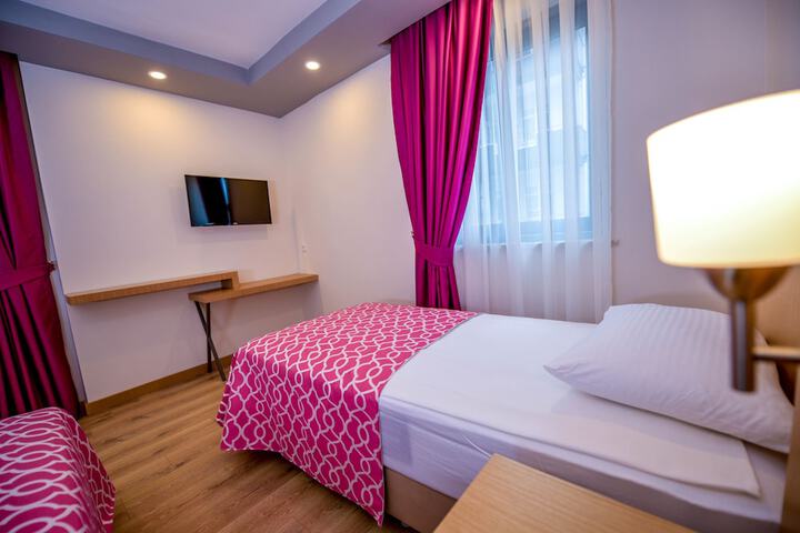 Room 15 of 20