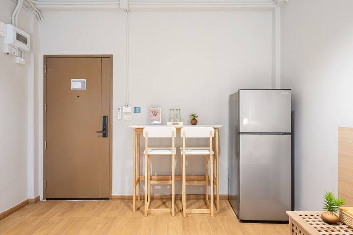 Room 10 of 35