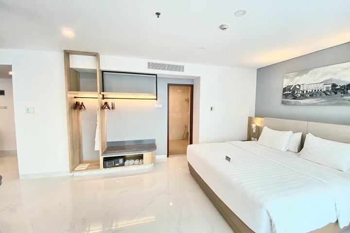 Room 27 of 88
