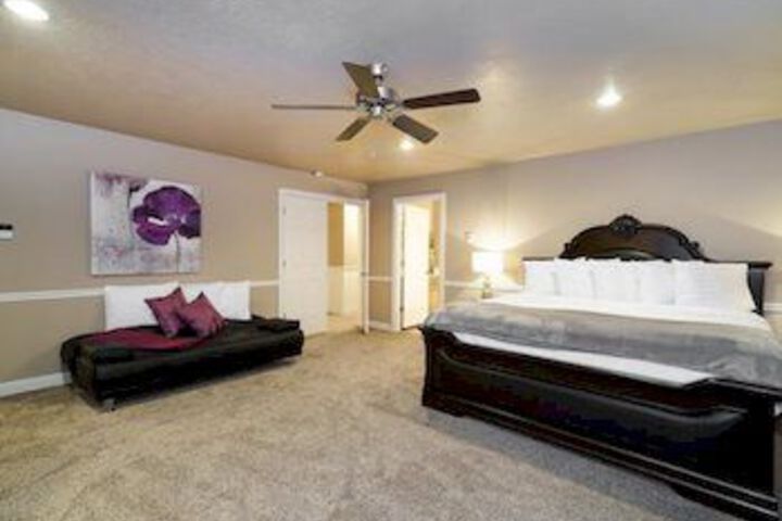 Room 71 of 150