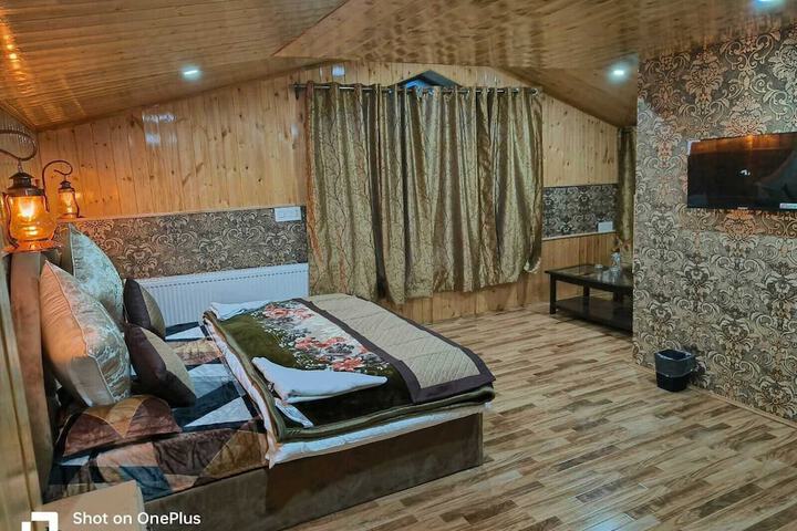 Room 2 of 15