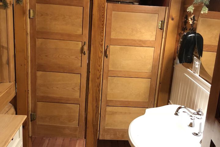 Room 76 of 92
