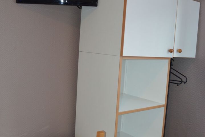 Room 49 of 72