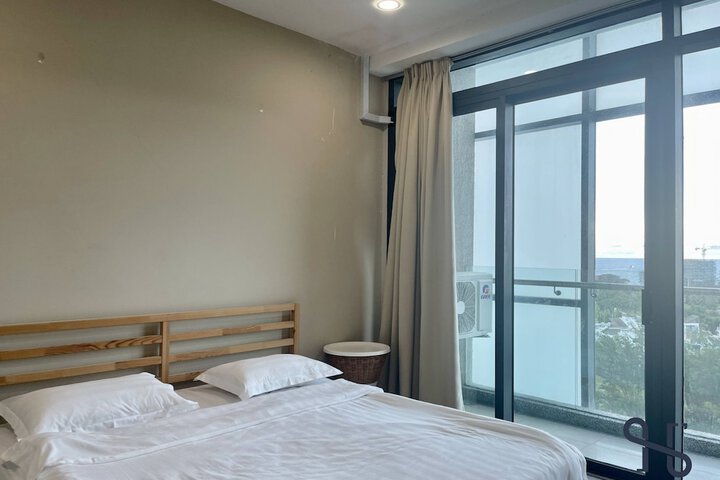 Room 25 of 326