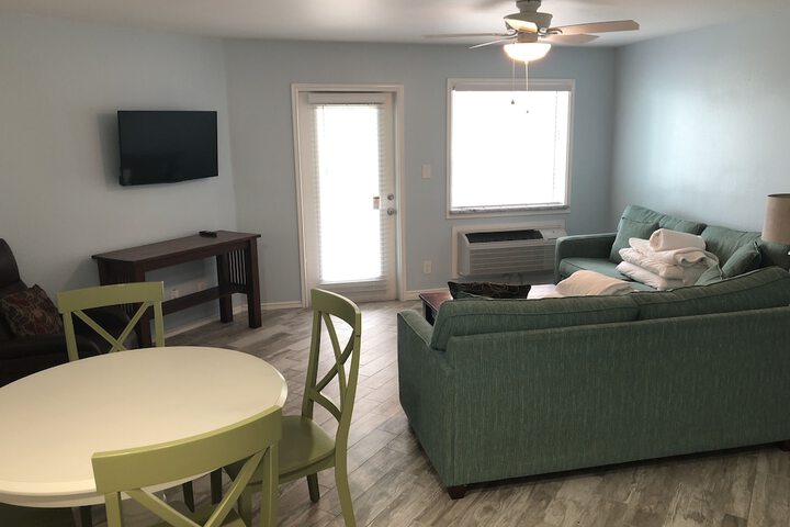 Room 78 of 173