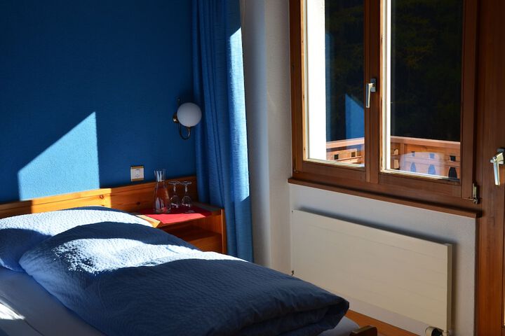 Room 18 of 94