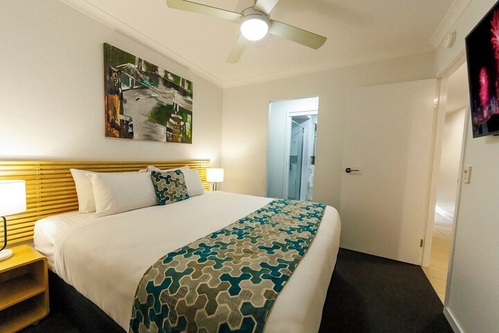 Room 8 of 36
