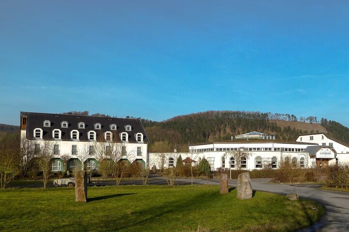 Hotel Exterior 18 of 22