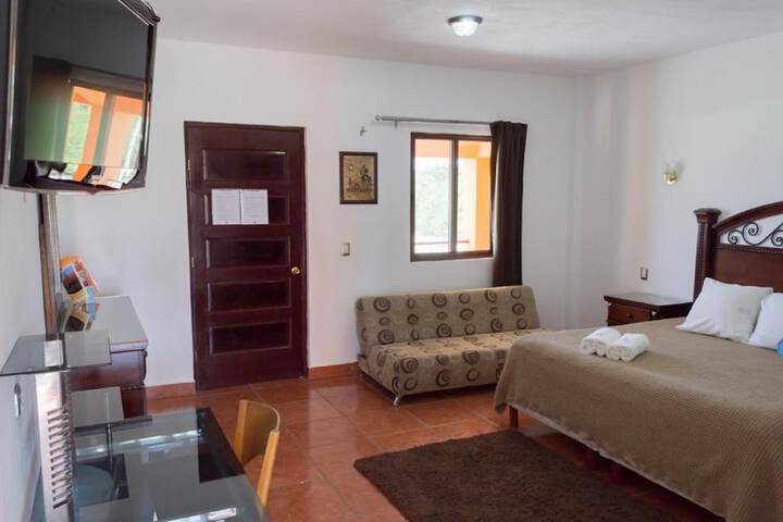 Room 7 of 16