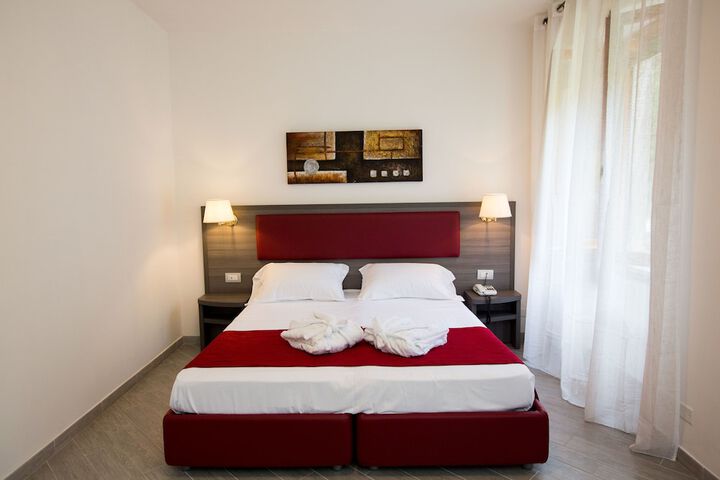 Room 9 of 39