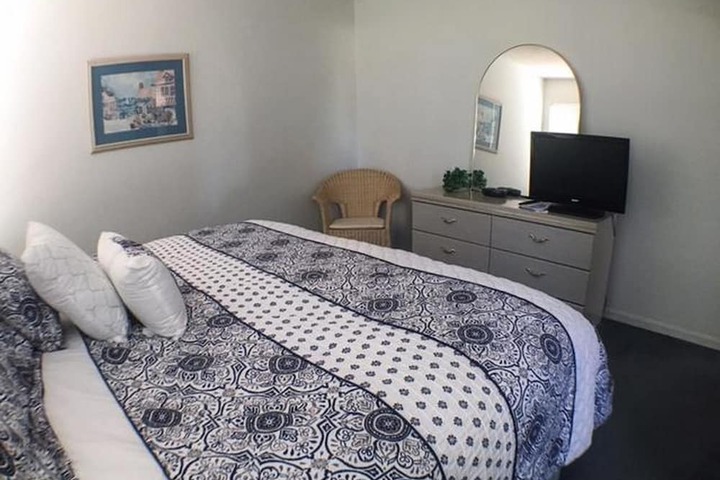 Room 3 of 15