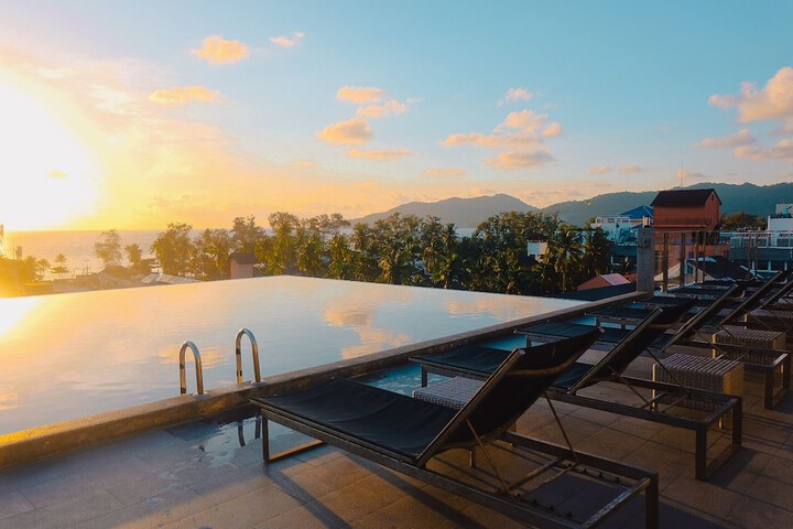 Pools & Facilities