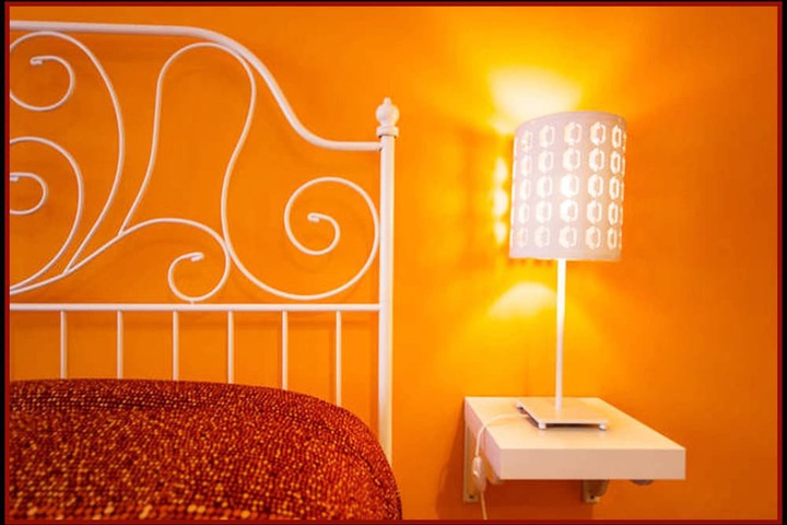 Room 12 of 50
