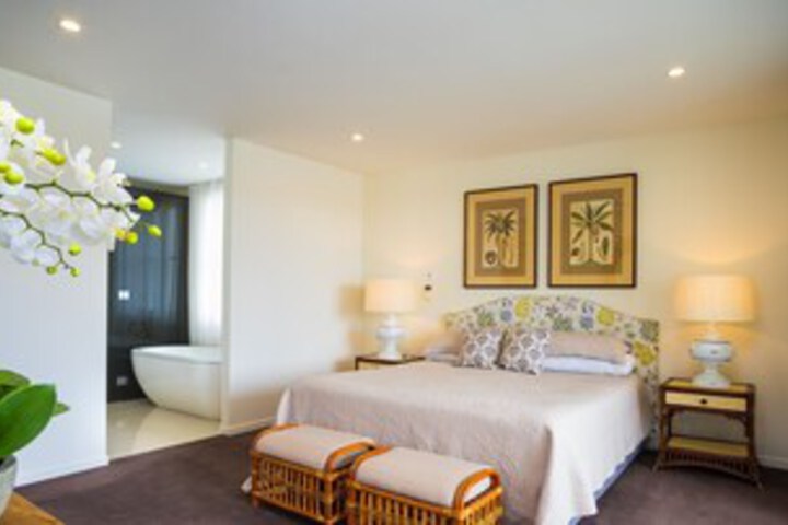 Room 41 of 46