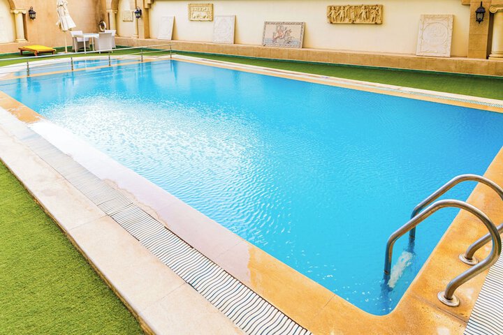 Pool 50 of 109