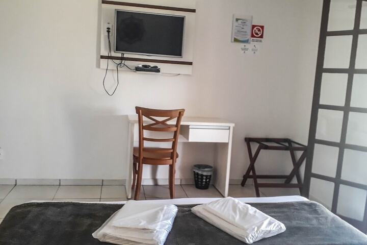 Room 33 of 35