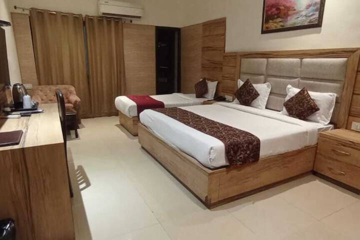 Room 15 of 47