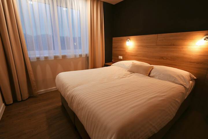 Room 8 of 47