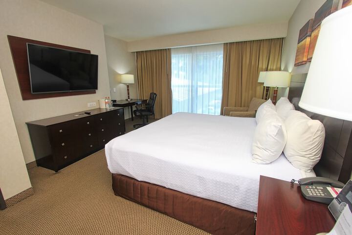 Room 30 of 175