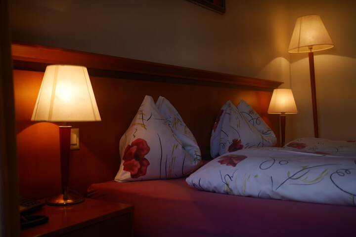 Room 12 of 61