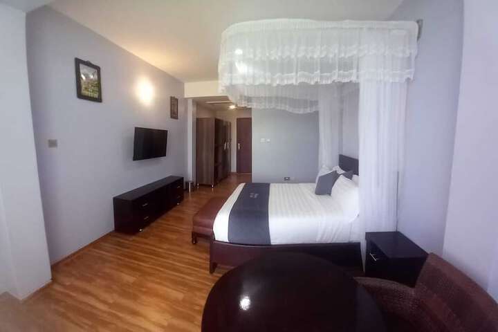 Room 22 of 150